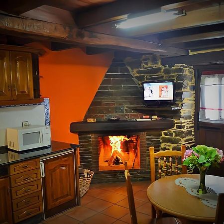 Casa Freixe Apartamentos Rurales Santa Eulalia de Oscos Eksteriør bilde