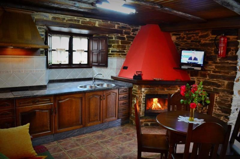 Casa Freixe Apartamentos Rurales Santa Eulalia de Oscos Eksteriør bilde